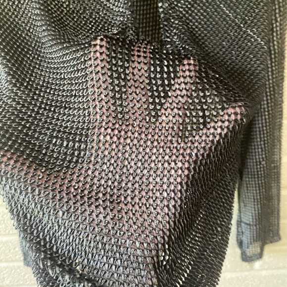 Zara Black Keyhole Long Sleeve Blouse - Picture 2 of 3